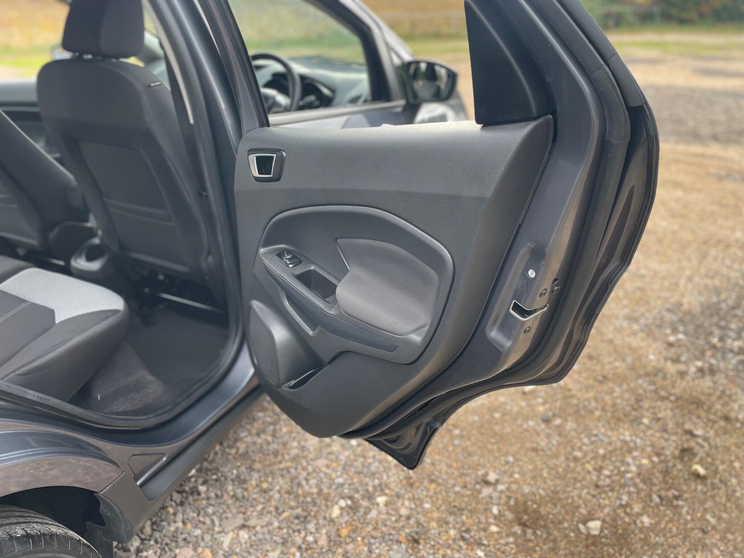 Used Ford Ecosport 2017 for sale - 76499987: Photo 12