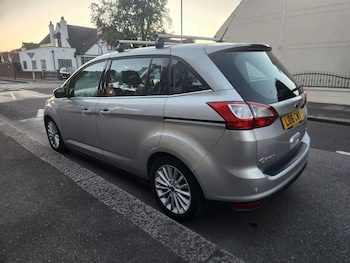 Used Ford Grand C-Max 2016 for sale - 79521445: Photo