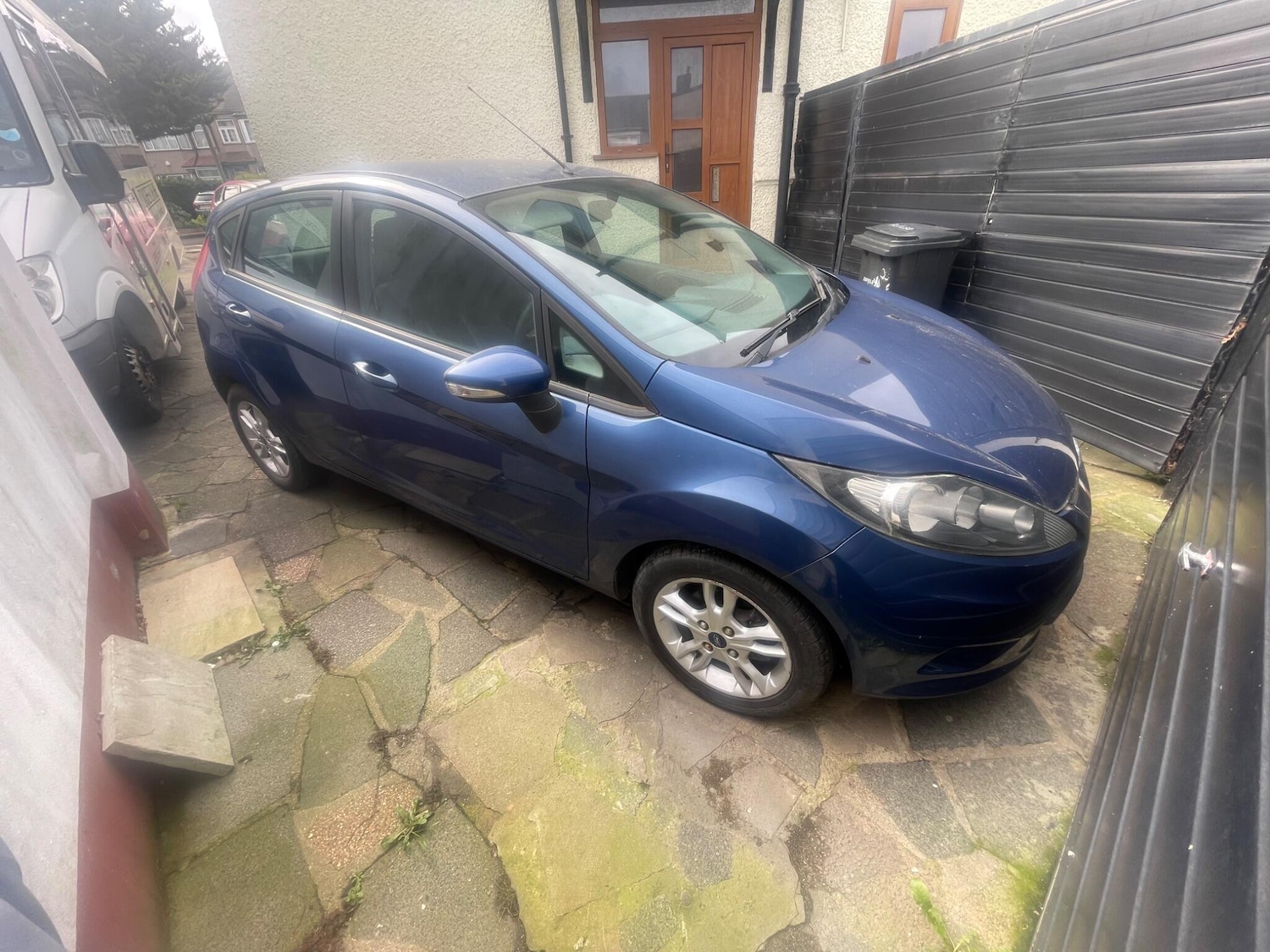 Used Ford Fiesta 2009 for sale - 77908507: Photo 2