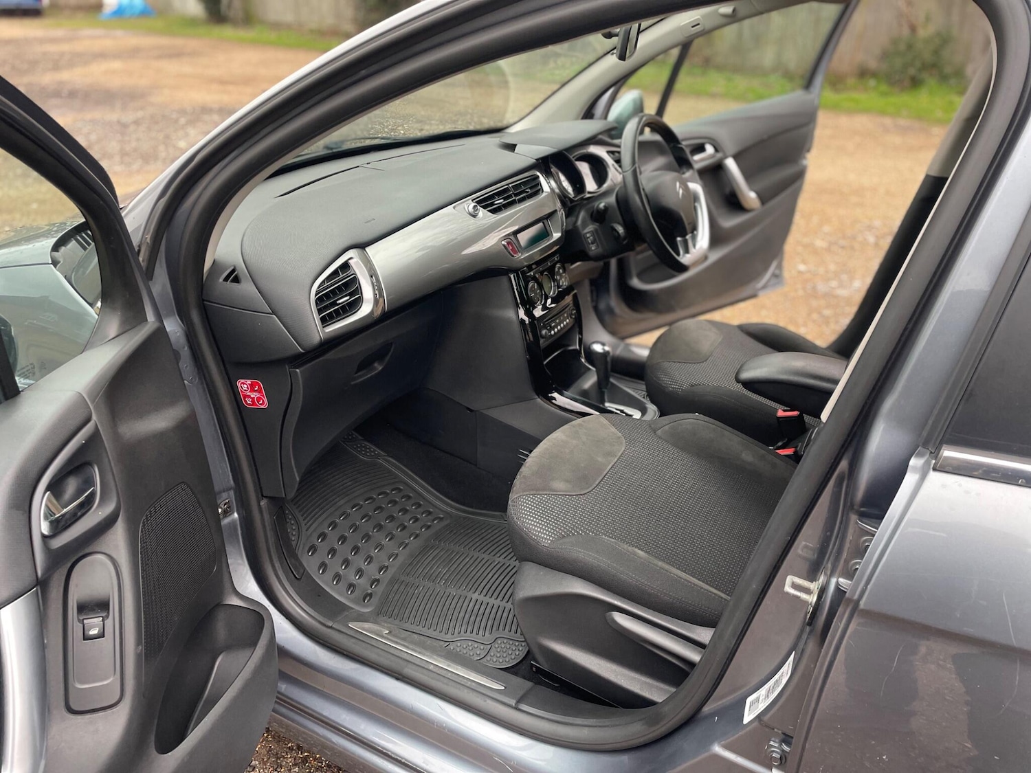 Used Citroen C3 2011 for sale - 77411308: Photo 17