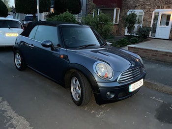 Used MINI Convertible 2010 for sale - 78334645: Photo