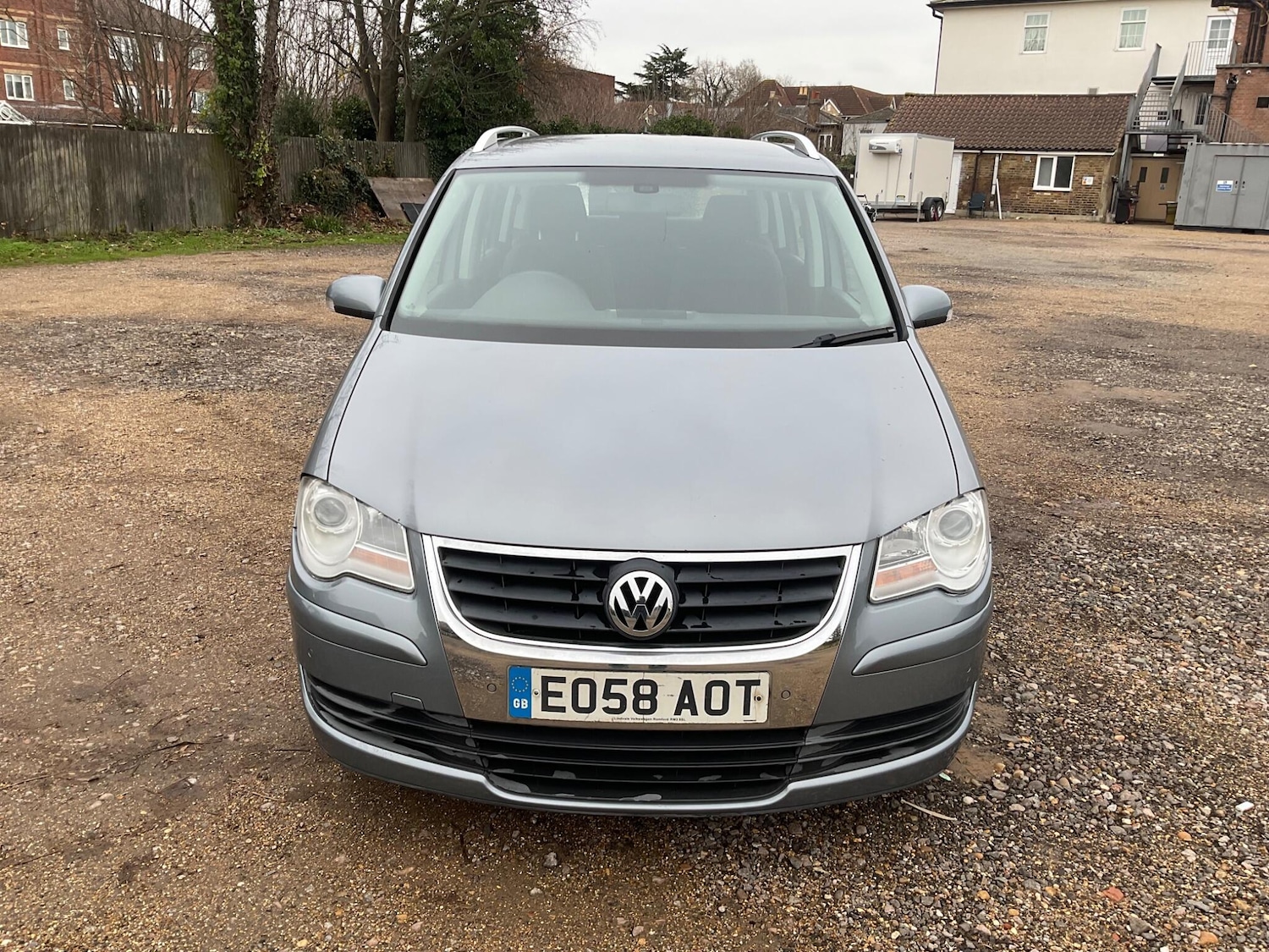 Used Volkswagen Touran 2008 for sale - 76976722: Photo 2