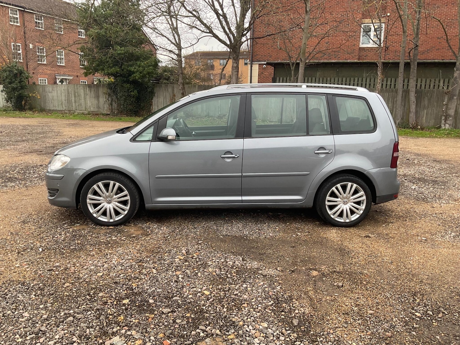 Used Volkswagen Touran 2008 for sale - 76976722: Photo 4