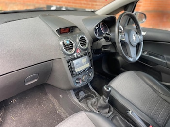Used Vauxhall Corsa 2012 for sale - 78635647: Photo