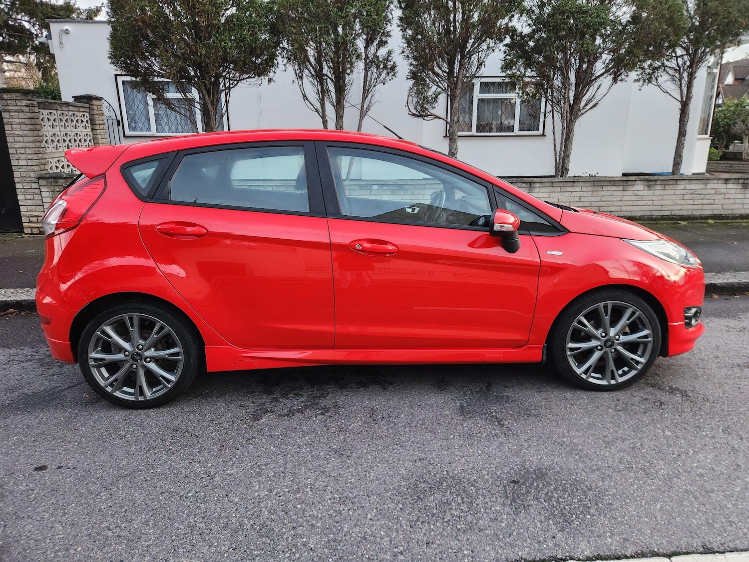 Used Ford Fiesta 2017 for sale - 76786819: Photo 3
