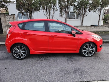 Used Ford Fiesta 2017 for sale - 76786819: Photo