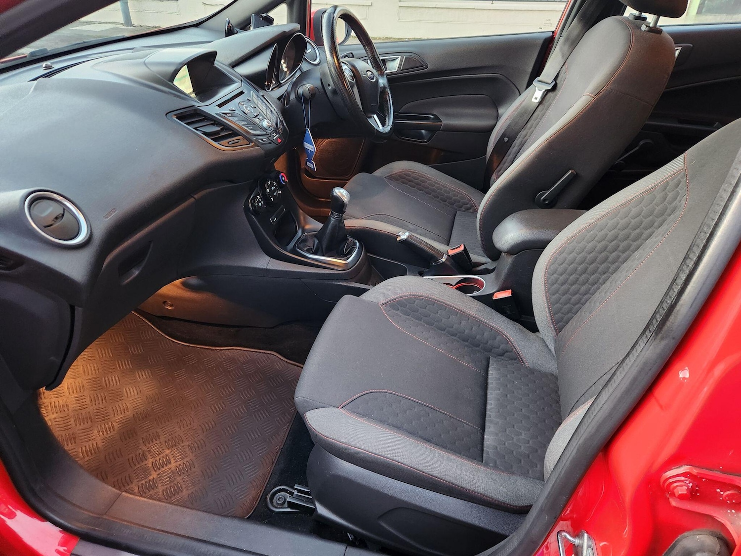 Used Ford Fiesta 2017 for sale - 76786819: Photo 6