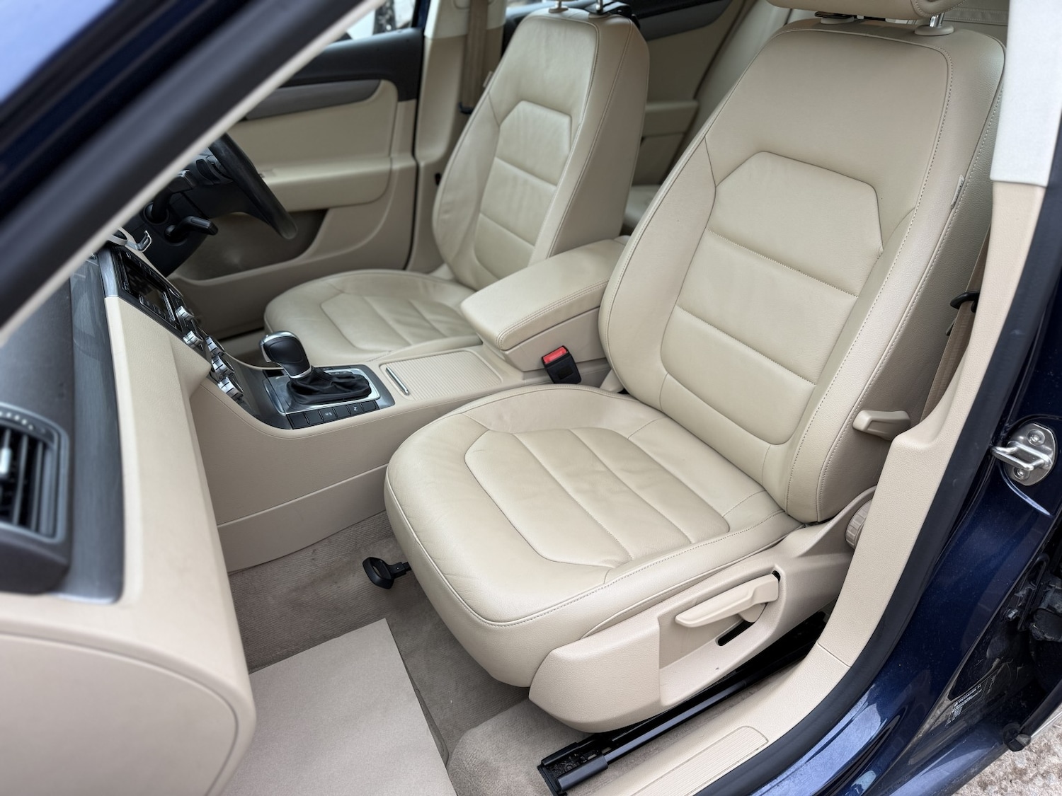 Used Volkswagen Passat 2014 for sale - 77822250: Photo 21