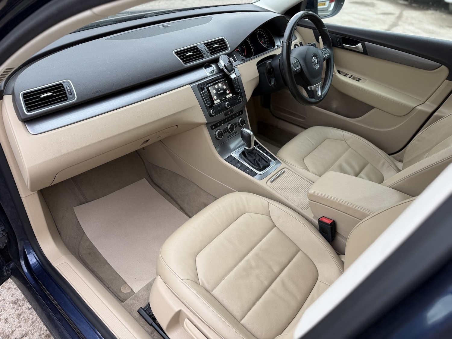 Used Volkswagen Passat 2014 for sale - 77822250: Photo 22