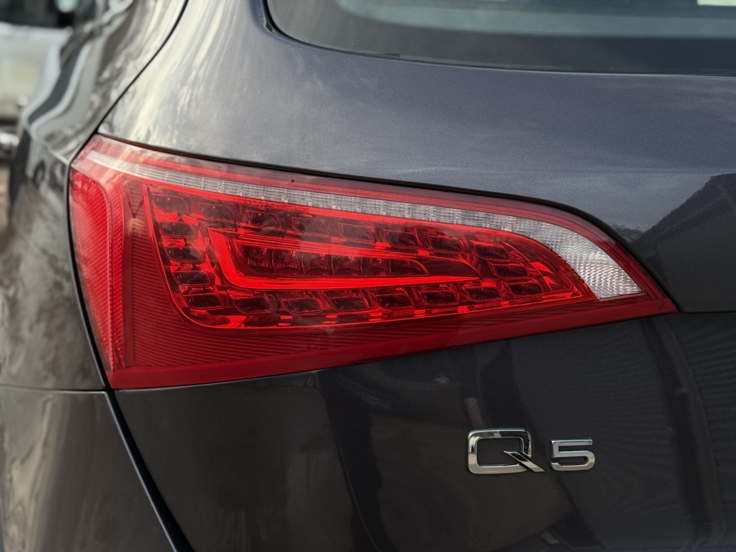 Used Audi Q5 2011 for sale - 76649807: Photo 17