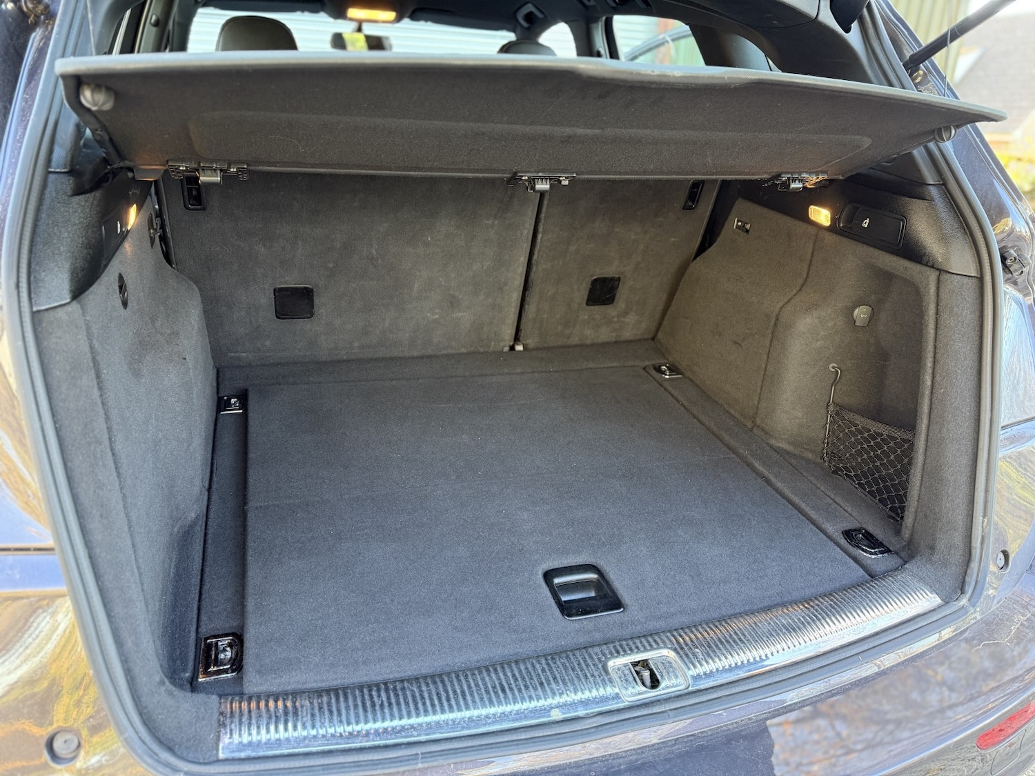 Used Audi Q5 2011 for sale - 76649807: Photo 35