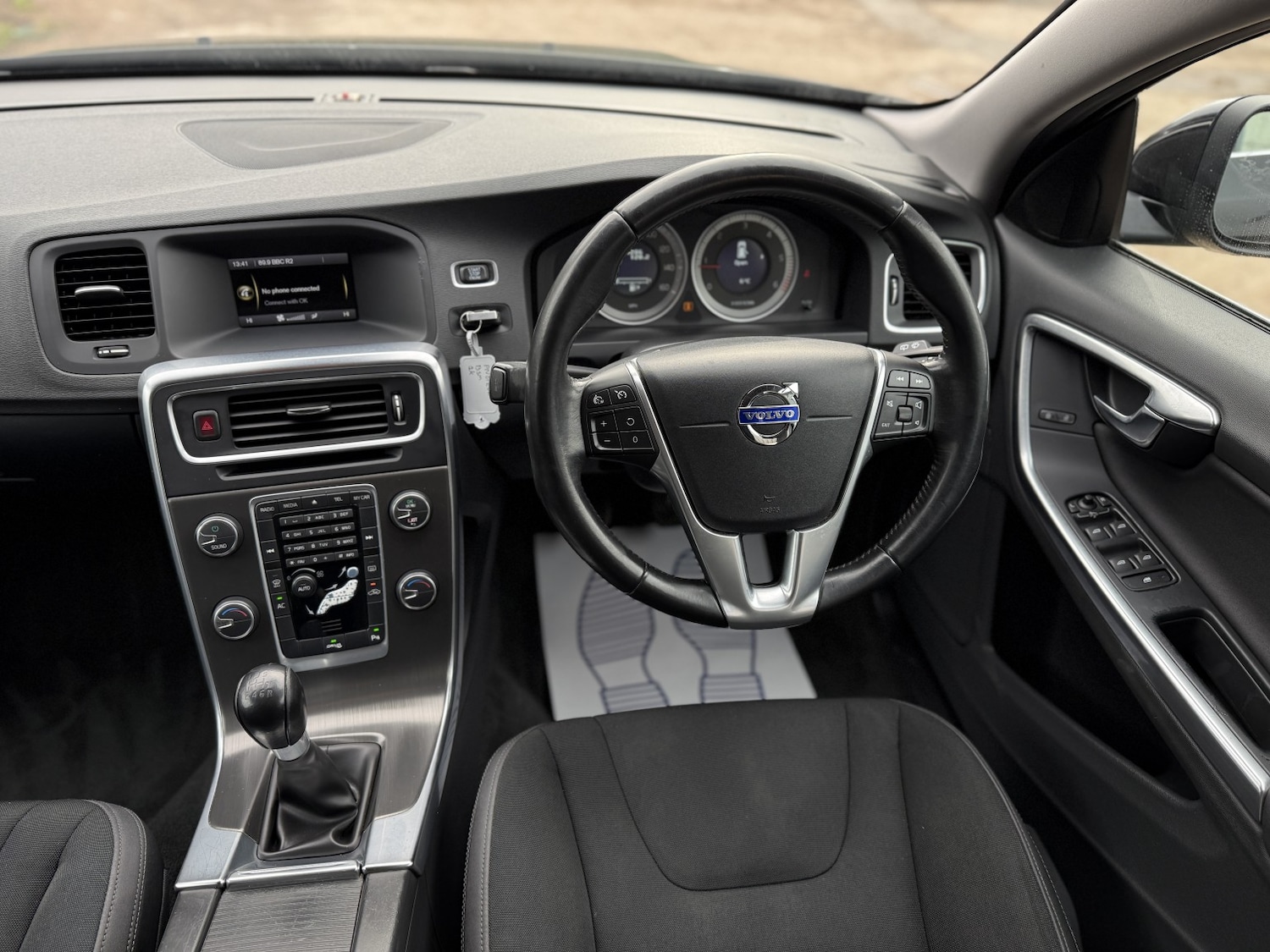 Used Volvo V60 2011 for sale - 77572860: Photo 18