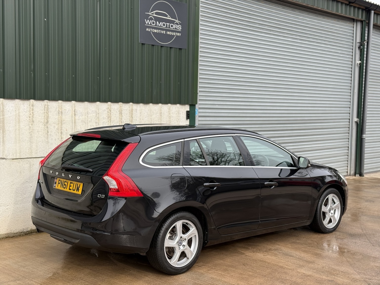 Used Volvo V60 2011 for sale - 77572860: Photo 7