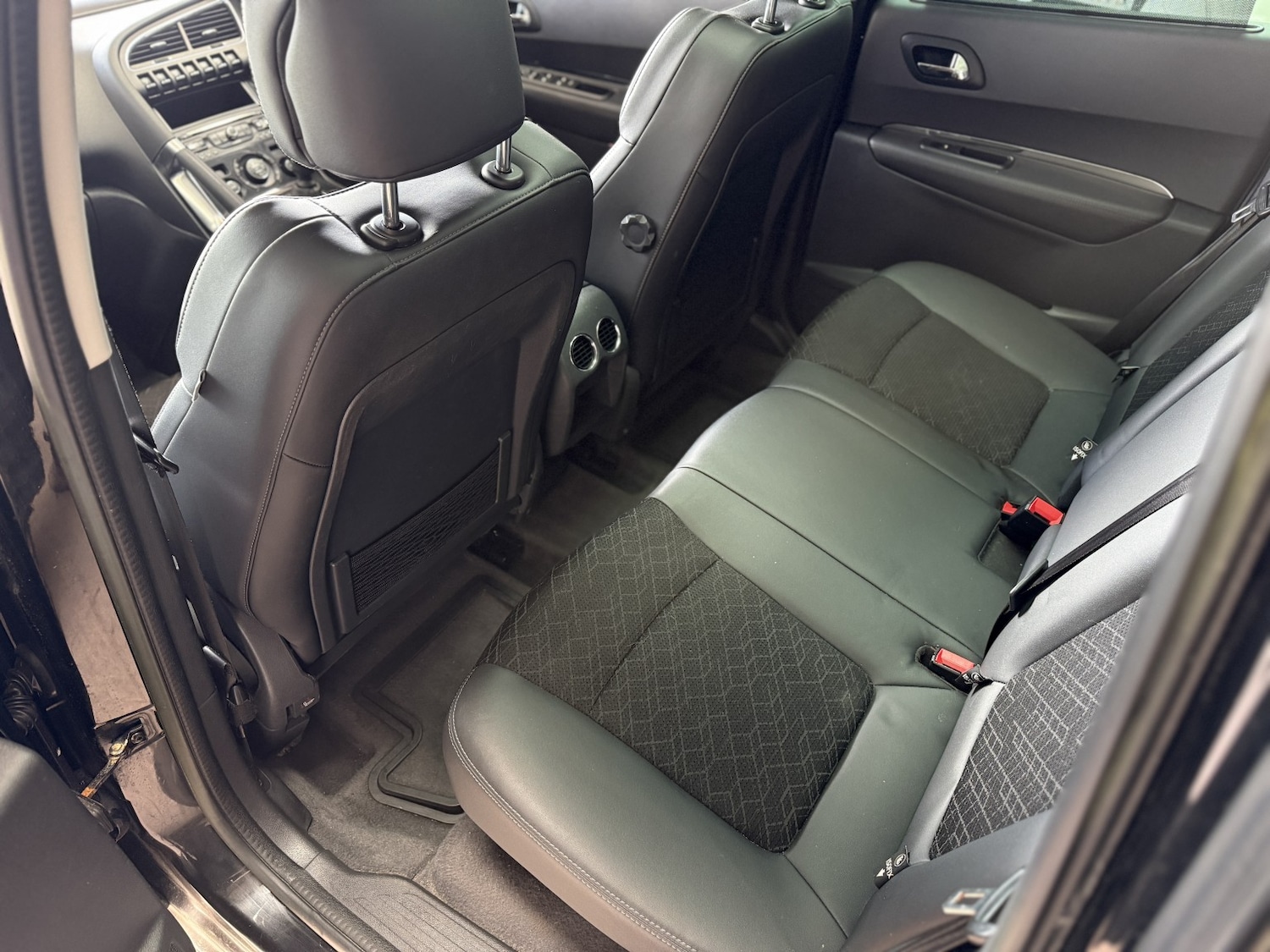 Used Peugeot 3008 2014 for sale - 77931240: Photo 20