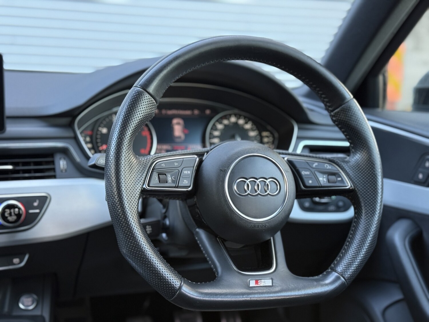 Used Audi A4 2017 for sale - 78090690: Photo 37