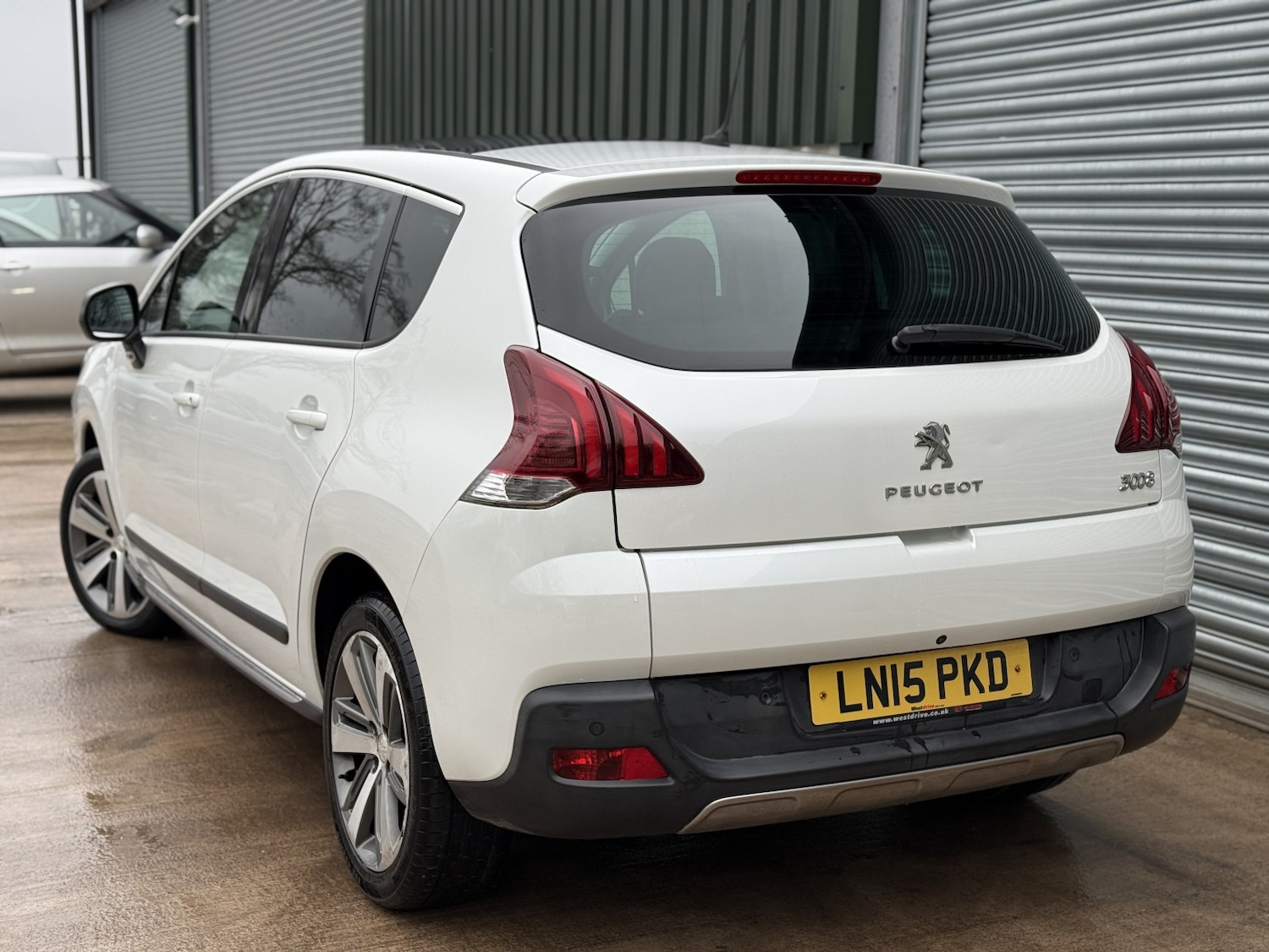 Used Peugeot 3008 2015 for sale - 77129565: Photo 12