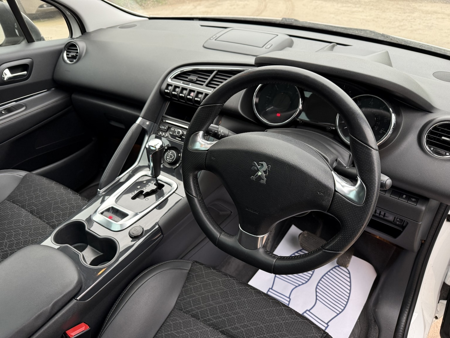 Used Peugeot 3008 2015 for sale - 77129565: Photo 17