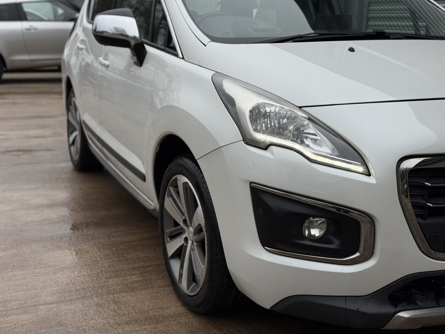 Used Peugeot 3008 2015 for sale - 77129565: Photo 36