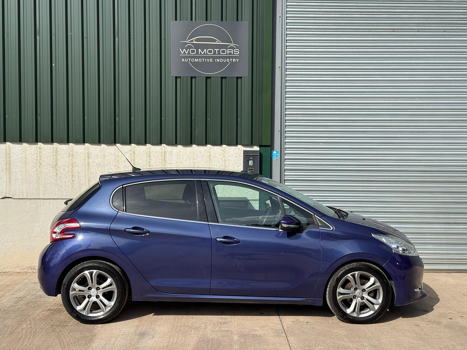 Used Peugeot 208 2014 for sale - 76793828: Photo 8