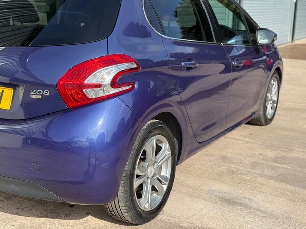 Used Peugeot 208 2014 for sale - 76164535: Photo 11