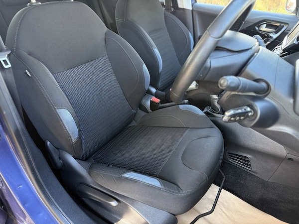 Used Peugeot 208 2014 for sale - 76164535: Photo 25
