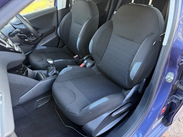 Used Peugeot 208 2014 for sale - 76164535: Photo 29