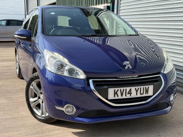 Used Peugeot 208 2014 for sale - 76164535: Photo 2