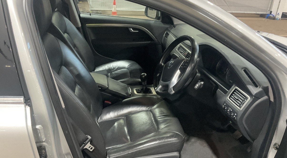 Used Volvo V70 2012 for sale - 77643722: Photo 5