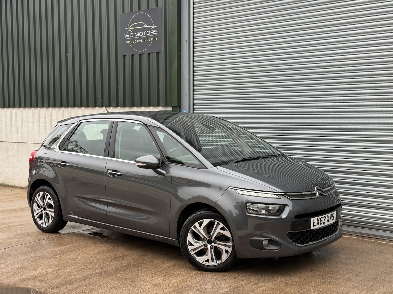 Used Citroen C4 Picasso 2013 for sale - 76374183: Photo 2