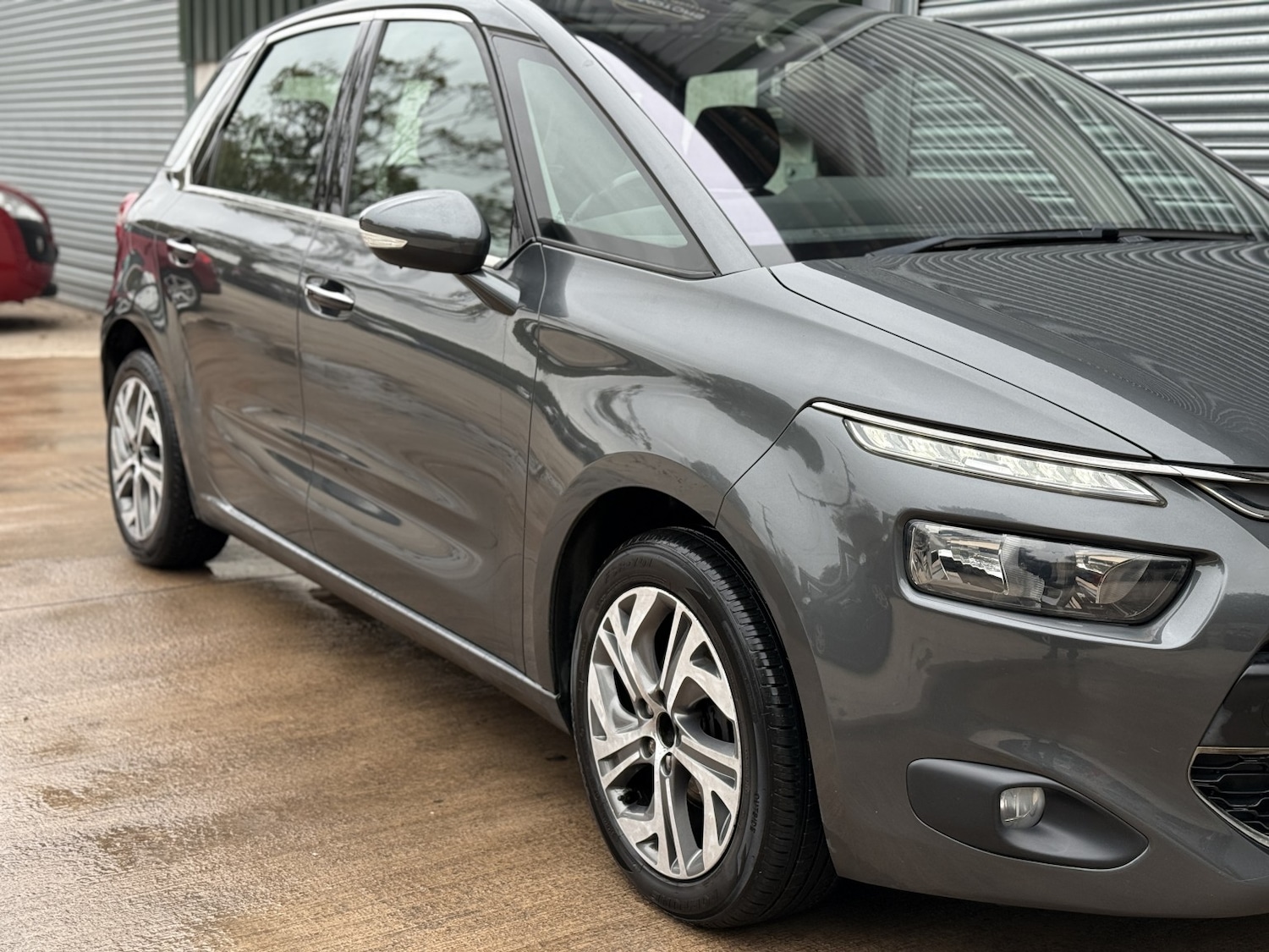 Used Citroen C4 Picasso 2013 for sale - 76374183: Photo 5