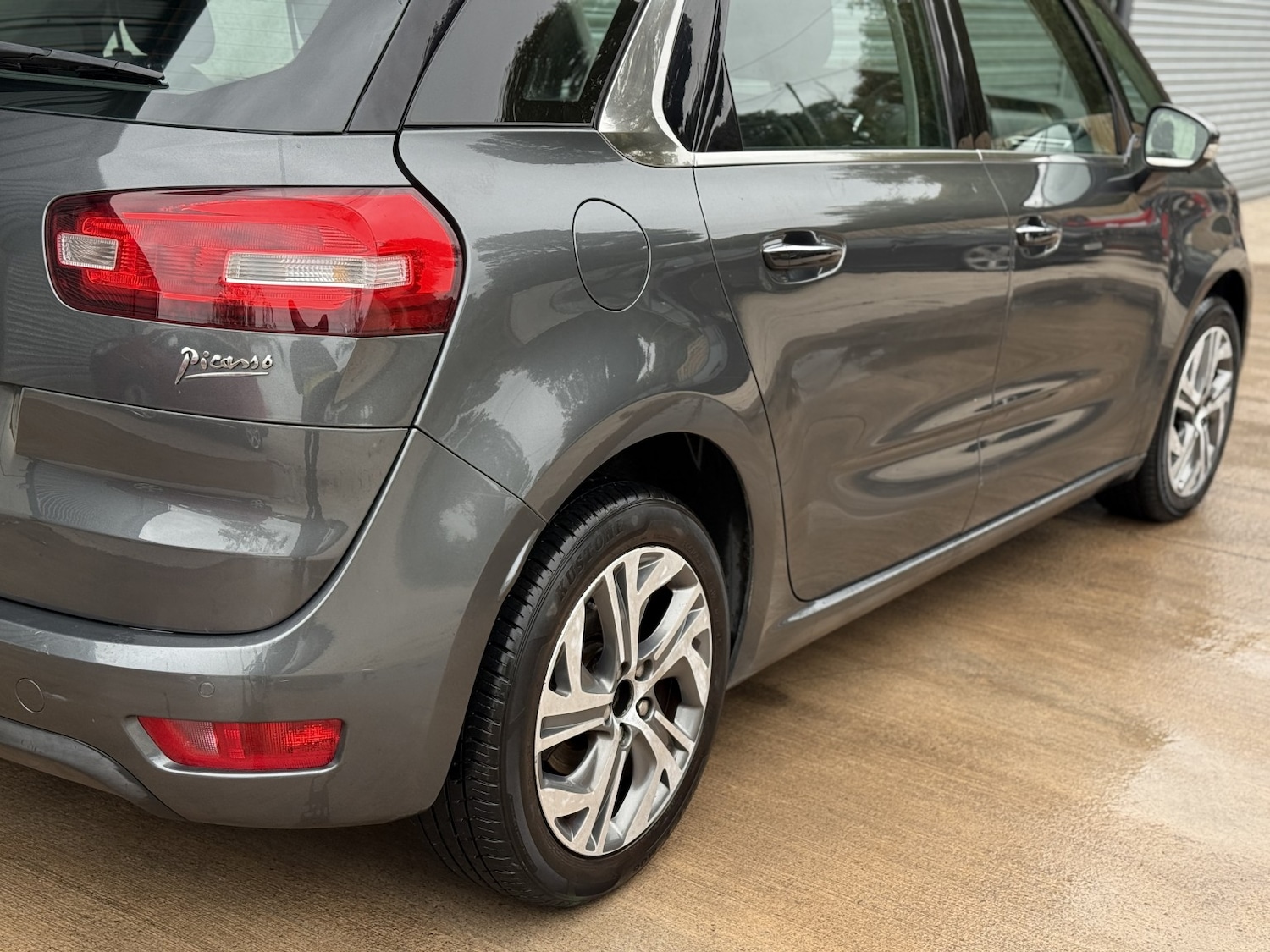 Used Citroen C4 Picasso 2013 for sale - 76374183: Photo 8