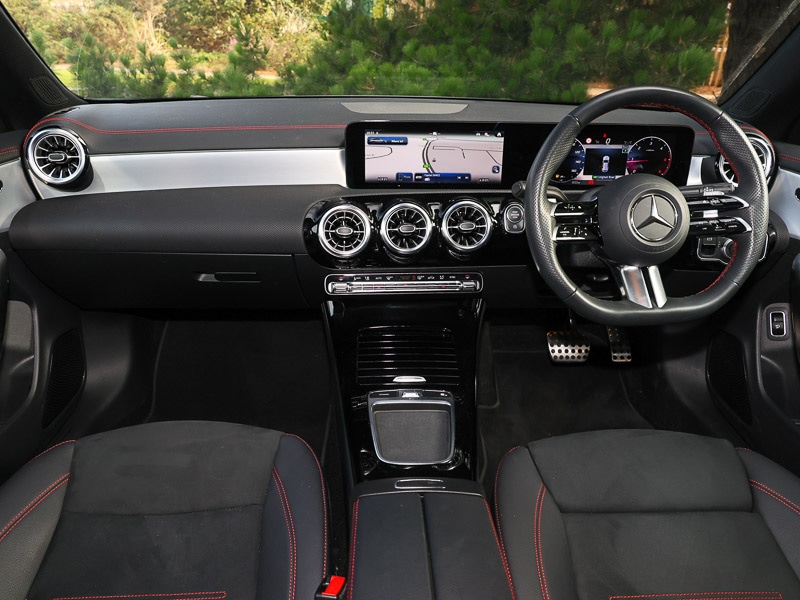 Used Mercedes-Benz CLA 2024 for sale - 76091890: Photo 2