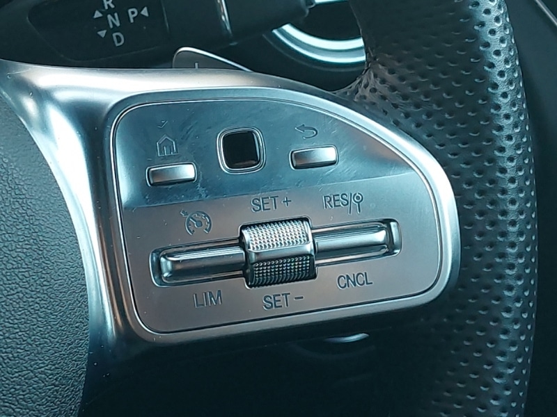 Used Mercedes-Benz GLC 2020 for sale - 76301682: Photo 18