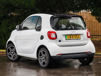 Used smart fortwo 2021 for sale - 75506017: Photo