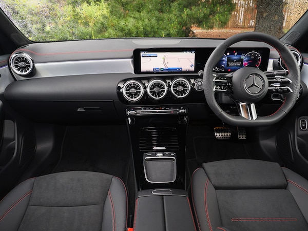 Used Mercedes-Benz CLA 2025 for sale - 75526184: Photo 2
