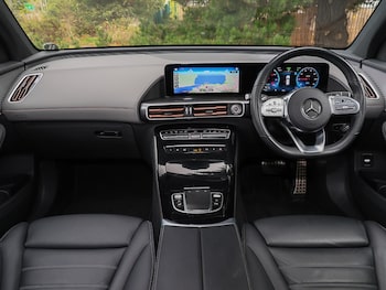 Used Mercedes-Benz EQC 2022 for sale - 76169743: Photo 2