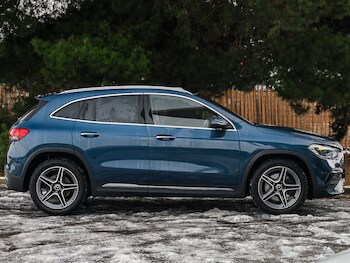 Used Mercedes-Benz GLA 2021 for sale - 77252017: Photo