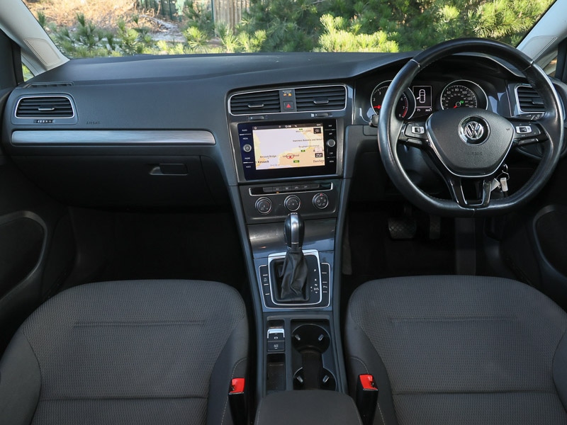 Used Volkswagen Golf 2019 for sale - 77596512: Photo 2