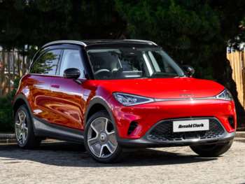 2025 - 200kW Pro + 66kWh 5dr Auto