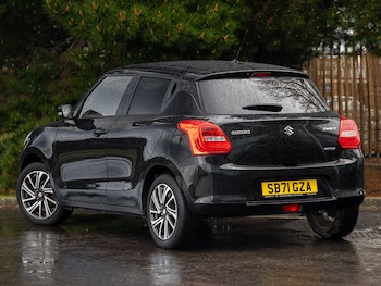 Used Suzuki Swift 2022 for sale - 78032934: Photo