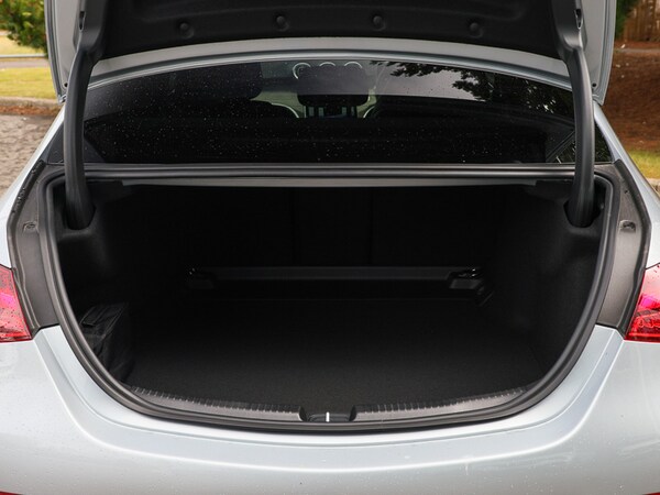 Used Mercedes-Benz C Class 2025 for sale - 75152281: Photo 7