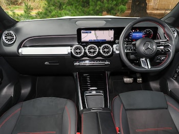 Used Mercedes-Benz GLB 2024 for sale - 76054746: Photo 2