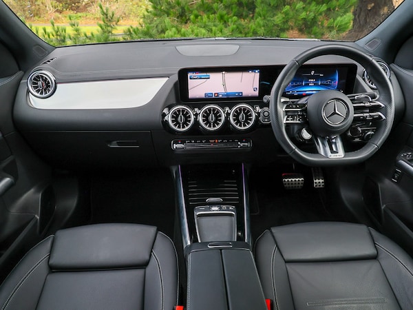 Used Mercedes-Benz GLA 2024 for sale - 76199404: Photo 2
