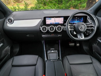 Used Mercedes-Benz GLA 2024 for sale - 76199404: Photo 2