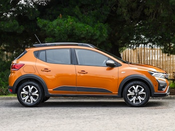 Used Dacia Sandero Stepway 2023 for sale - 79383067: Photo