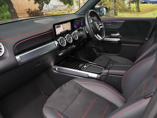 Used Mercedes-Benz EQB 2024 for sale - 76199395: Photo 5