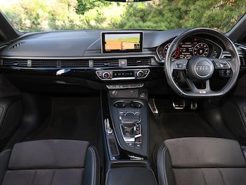 Used Audi A4 2018 for sale - 78932993: Photo