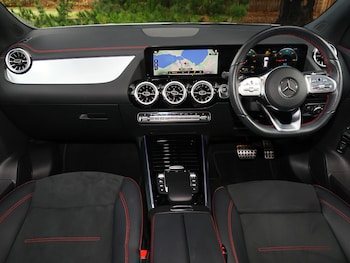 Used Mercedes-Benz EQA 2021 for sale - 77057052: Photo