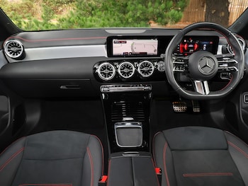 Used Mercedes-Benz CLA 2023 for sale - 76107980: Photo 2