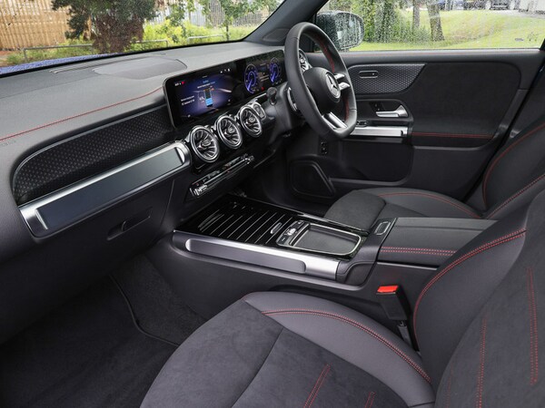 Used Mercedes-Benz EQB 2025 for sale - 74988399: Photo 5